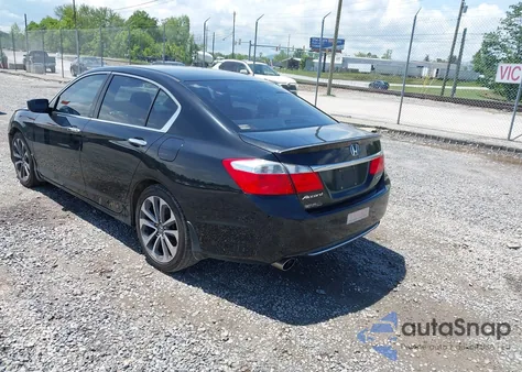 2015 Honda Accord Sport z USA, uszkodzony, nr VIN 1HGCR2F5XFA157380